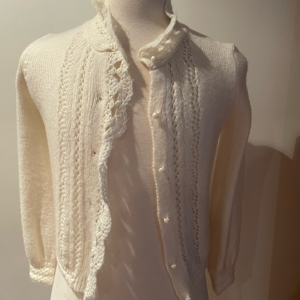 Knitted wool/cashmere cardigan with pearl buttons